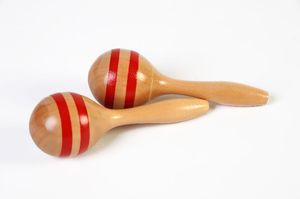 PAIRE DE MARACAS EN BOIS - SPORTEUS 